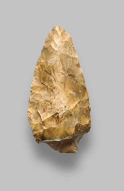 Grand biface acheuléen en silex, ca. 600 000, 150 000 av. J.-C. ,  Metropolitan Museum of Art