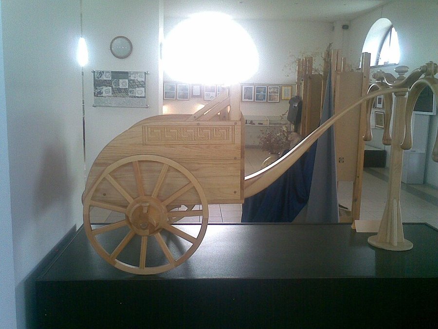 Reconstitution muséale d'une habitation d'Arkaïm, Âge du bronze
