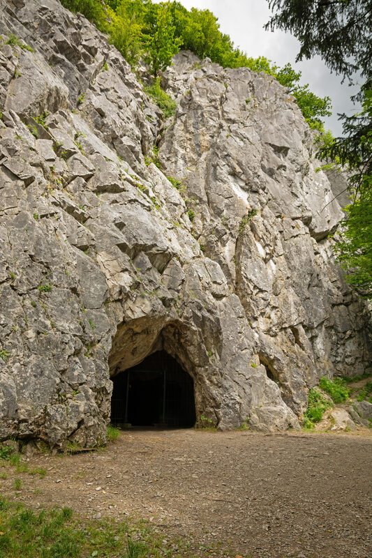 Galerie intérieure des grottes de Goyet, Belgique