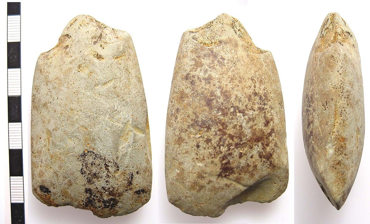 Neolithic polished stone axe (England)