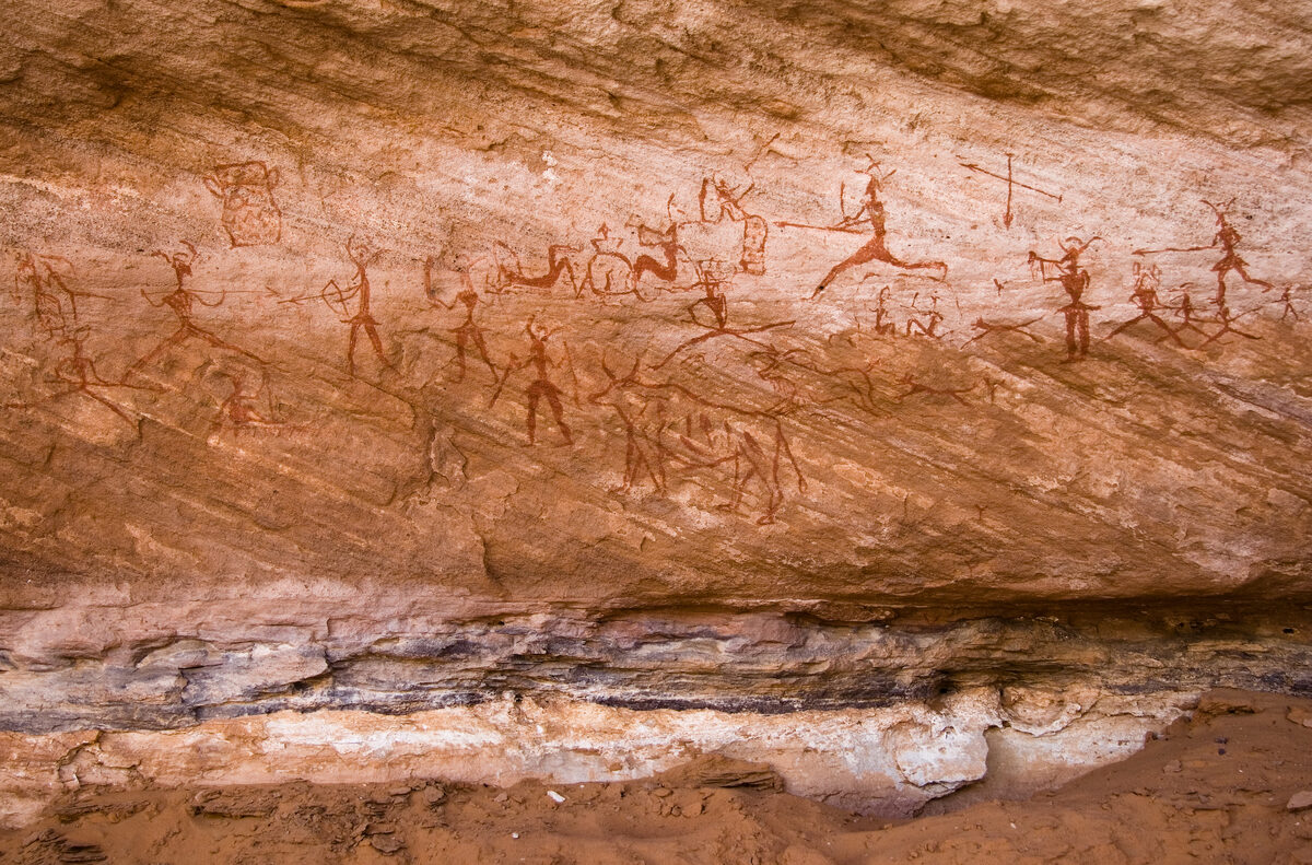 Peintures rupestres du Tadrart Acacus représentant des personnages