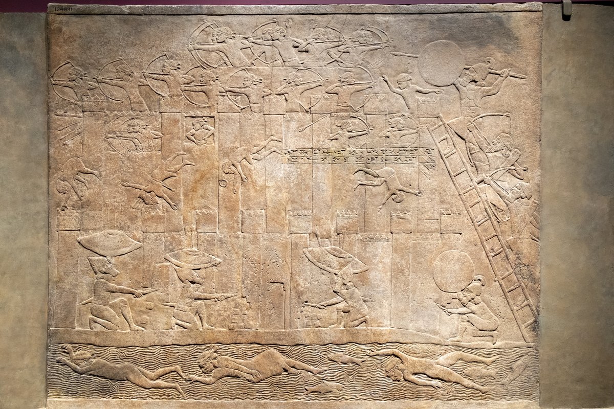 Relief assyrien représentant un siège de ville