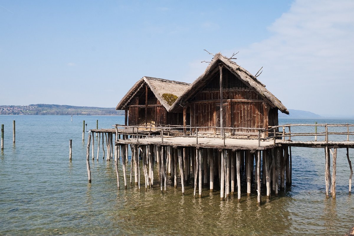 Maisons sur pilotis reconstituées au musée en plein air de Unteruhldingen